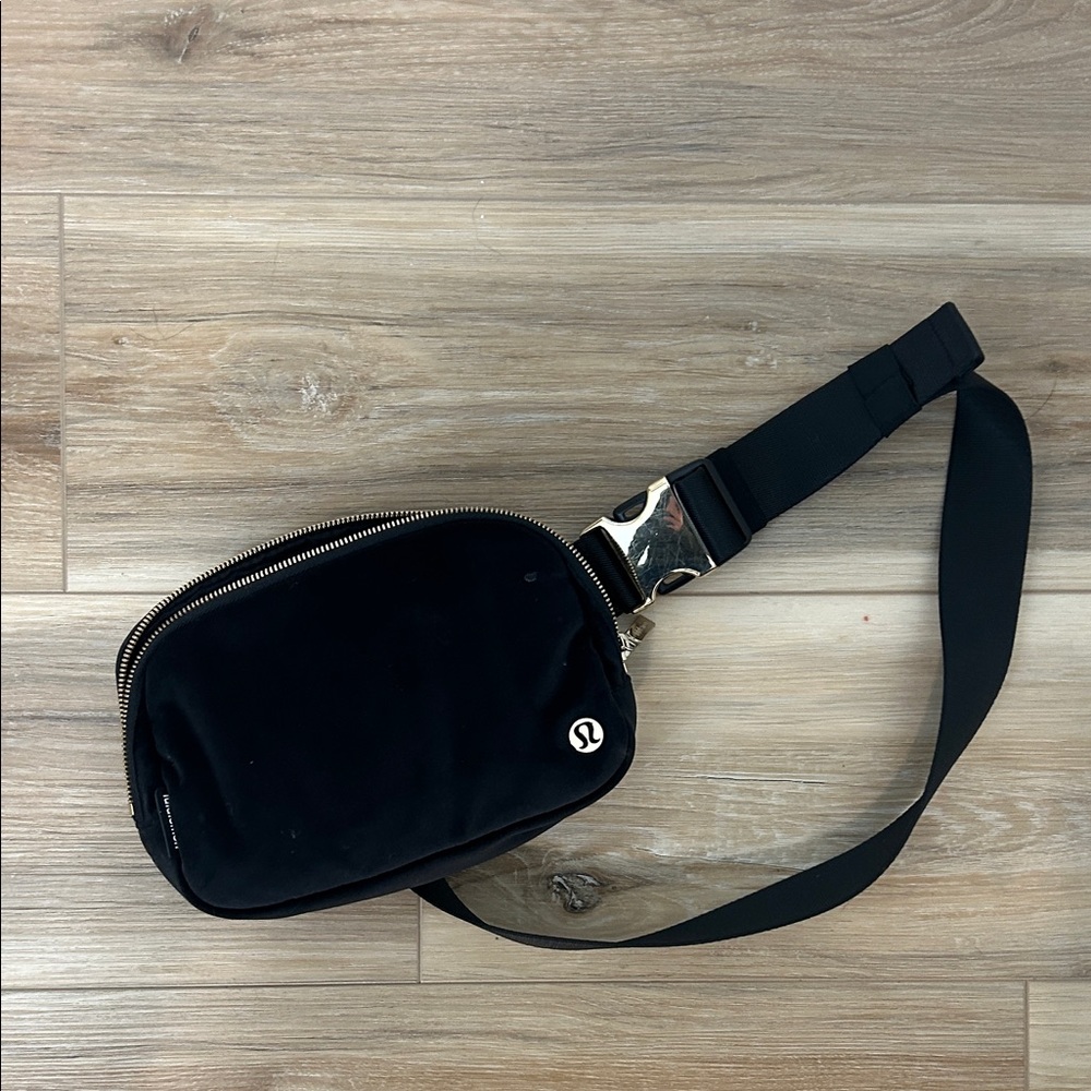 Black Belt Bag lululemon